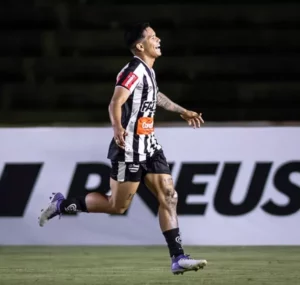 Fortaleza pede o retorno de Amorim, meia do Athletic