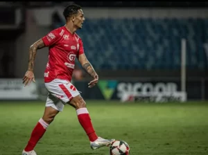 Lateral ex-Ponte desperta o interesse de clubes do Exterior