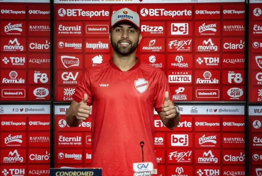 Guarani acerta a contratação de atacante do Vila Nova