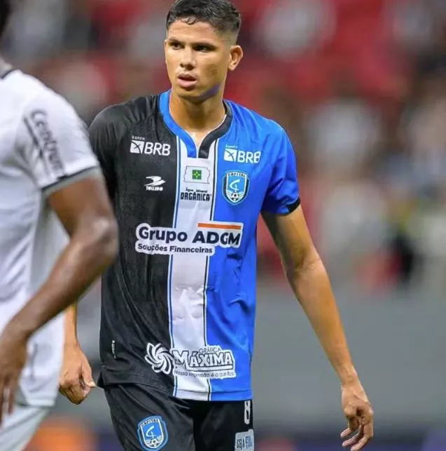 Varão disputou a Copa do Brasil contra o Botafogo representando o Capital-DF, seu antigo clube. — Foto: Arquivo Pessoal