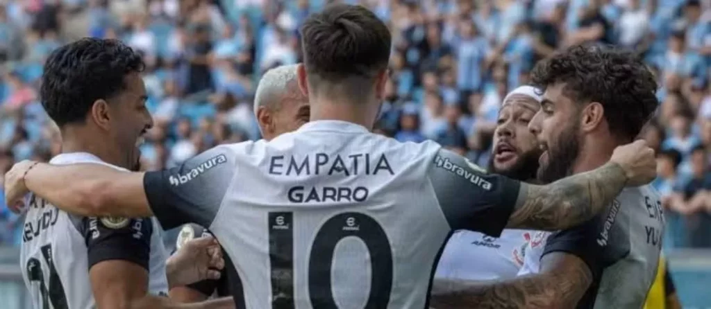 Vice do Corinthians admite falta de verba para reforços