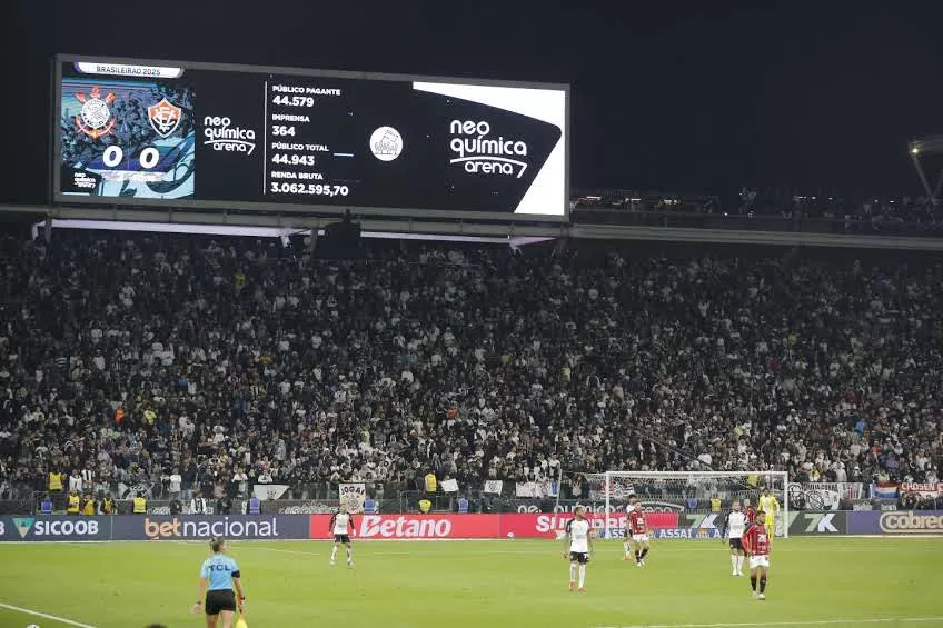 Corinthians tenta reduzir punicao de organizadas