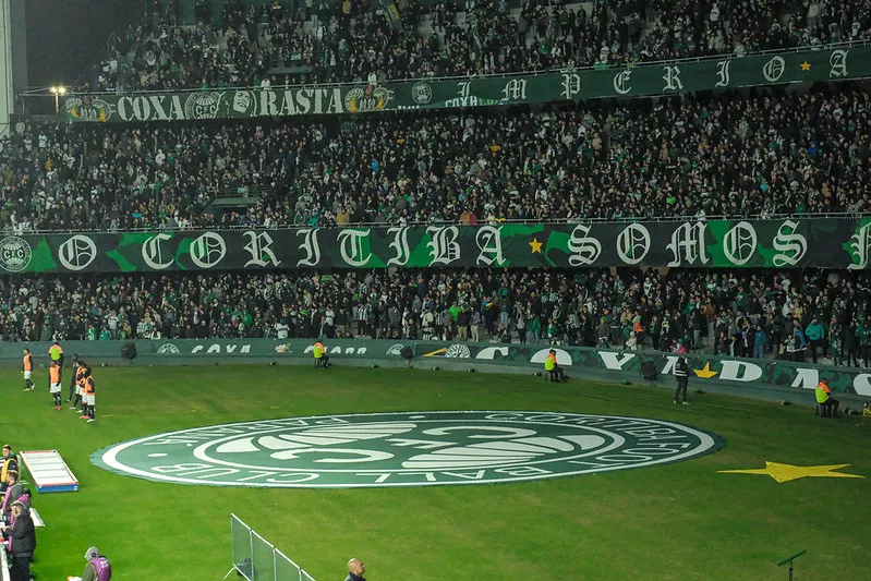 SÉRIE B: Coritiba mira liderança em dia de briga por G4