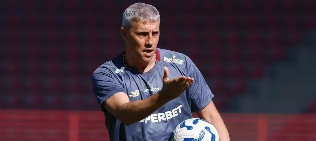 Confira os riscos de rebaixamento de Santos e São Paulo no Brasileirão 2 Crespo