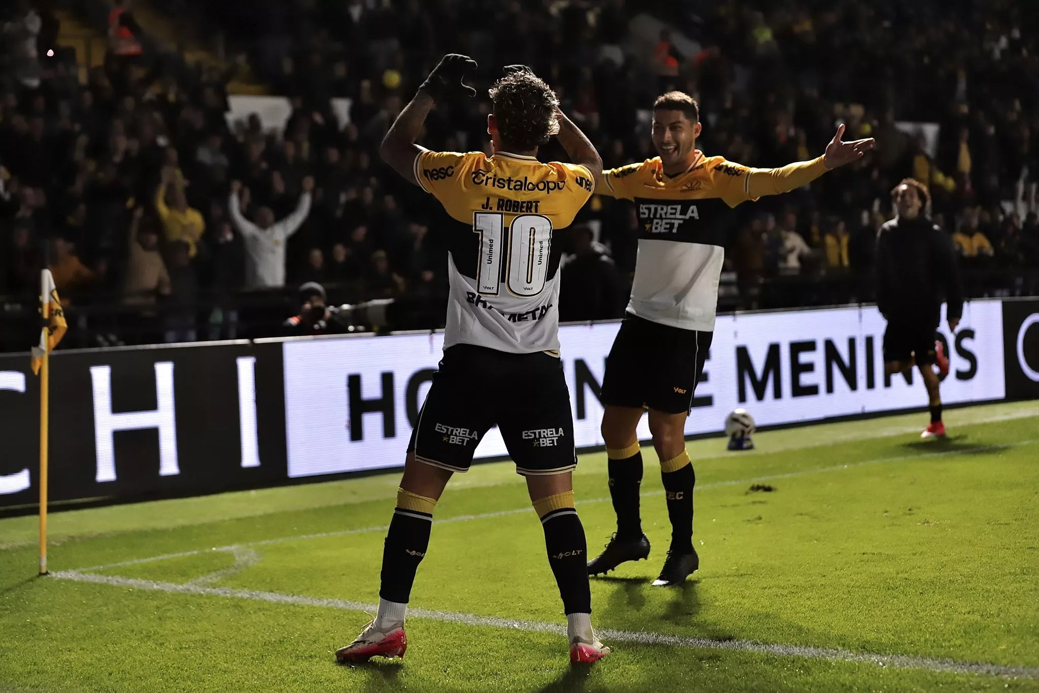 SÉRIE B: Remo e Criciúma miram G4 em duelos de opostos