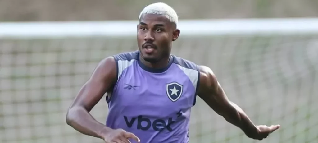 Botafogo planeja renovar o contrato de Cuiabano