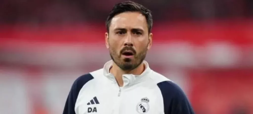 Davide Ancelotti chega ao Botafogo e inicia era no Brasileirão