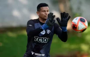 Diogo Silva mantém Ponte firme na Série C e celebra fase: 