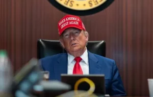 Vaias a Trump são comuns a presidentes em eventos esportivos no Brasil