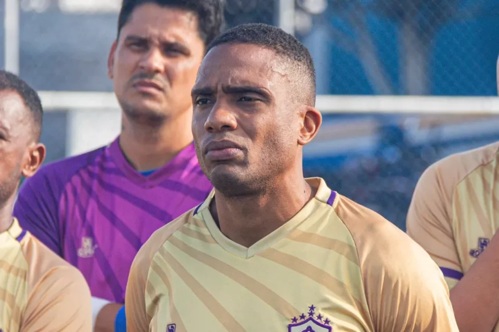 Itabaiana rescinde com centroavante na reta final da Série C