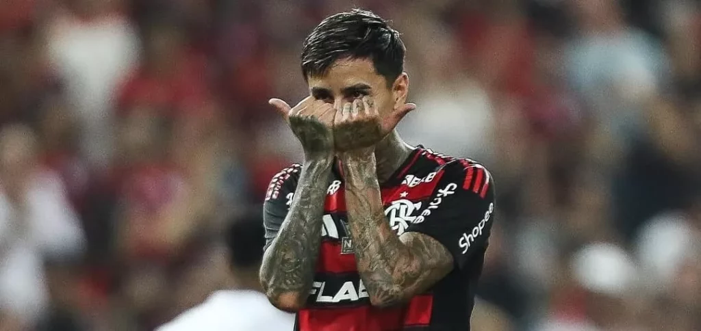 Pulgar, do Flamengo, passa por cirurgia no Chile