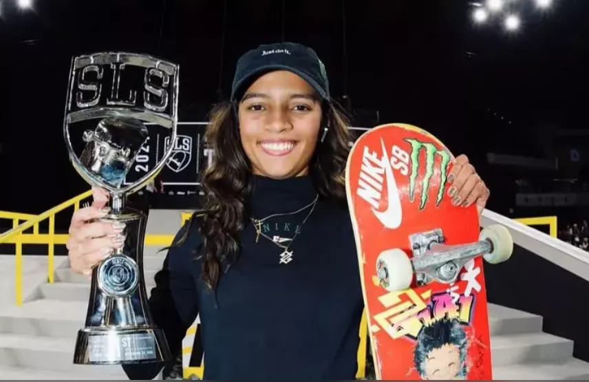 Rayssa Leal domina final e é campeã da etapa de Brasília da SLS