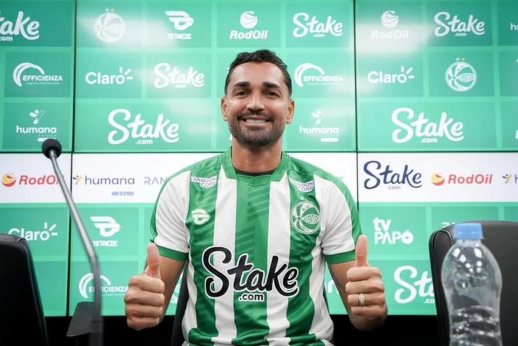 Remo desiste de negociar com Gilberto, atacante do Juventude