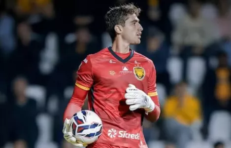 Série B: Goleiro do Amazonas mantém confiança para deixar o Z4: "convicção no grupo” 1 Goleiro do Amazonas mantem confianca na Serie B