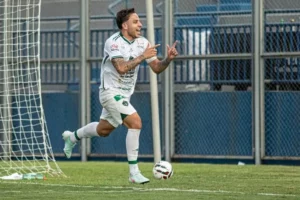 Gustavo Lila lamenta empate e vê ponto como decisivo para o Manaus