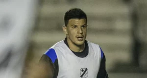 Galvan elogia clima em chegada na Inter “Todos se ajudam aqui” 