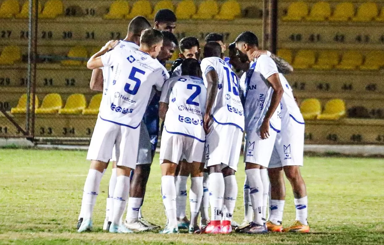 Tabaté ainda não marcou gol em três jogos (Foto: Victor Cônsoli / ECT)