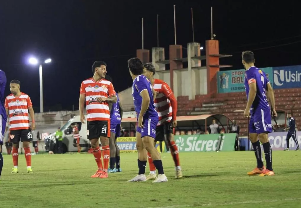 Linense x Grêmio Prudente – Confronto do lanterna contra o líder