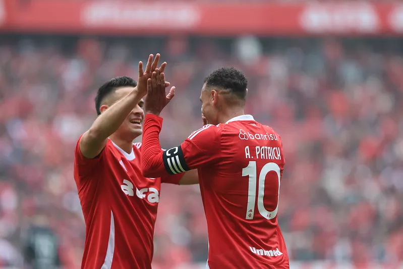 Internacional 1 x 0 Ceará - Colorado vence mais uma e sobe na tabela 2 Internacional bate Ceara no Brasileirao 3