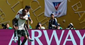 João Pedro celebra 'início dos sonhos' no Chelsea sem esconder tristeza por queda do Fluminense