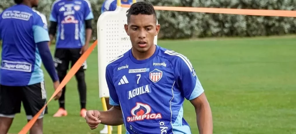 Botafogo fecha a contratação de meia do Junior de Barranquilla