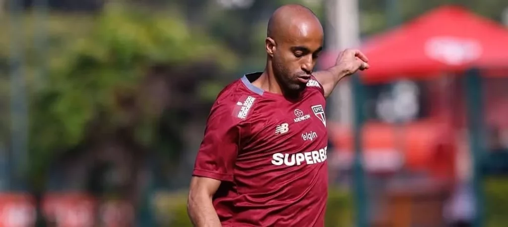 Lucas Moura desfalca o São Paulo contra o Flamengo