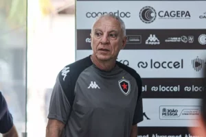 Botafogo-PB marca reunião para definir futuro da comissão técnica