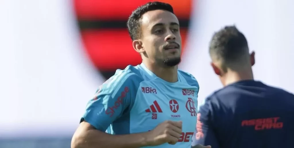 CSKA Moscou prepara oferta por meia do Flamengo