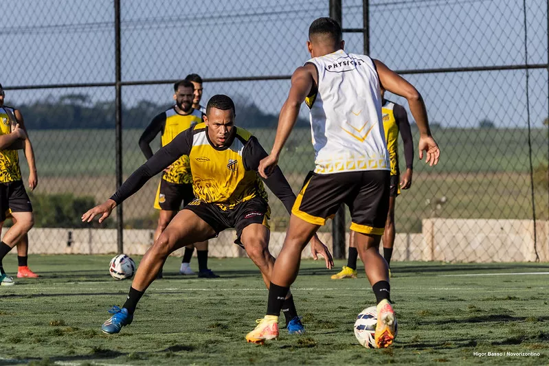 Meia celebra estreia no Novorizontino e projeta sequência da Série B 2 Meia celebra estreia pelo Novorizontino 6