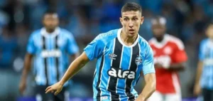 Clube argentino acerta a contratação de meia do Grêmio