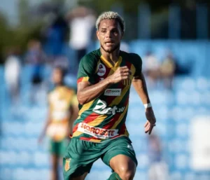 Destaque no Sampaio Corrêa demonstra confiança na sequência da Série D