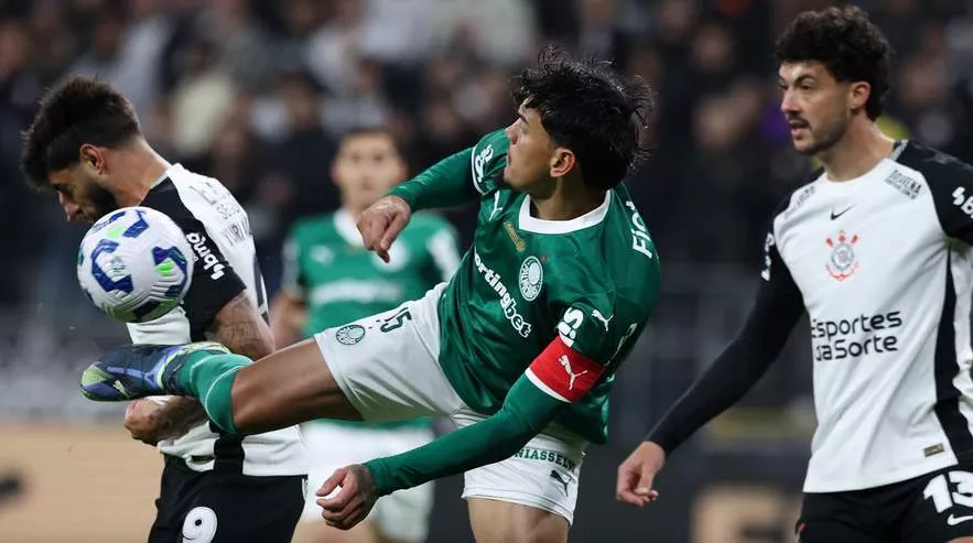 Abel Ferreira se chateia com arbitragem: 'Estou desiludido' 3 Copa do Brasil - 2025