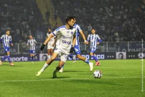 Paysandu x Atlético-GO - Onde assistir, escalações e arbitragem