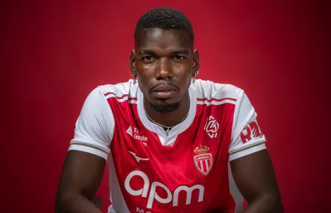Pogba se emociona em apresentacao no Monaco