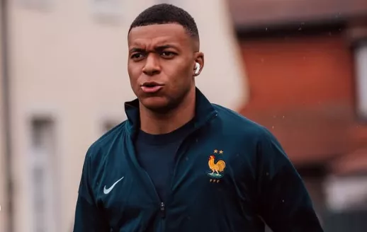 Premio doado por Mbappe e investigado na franca
