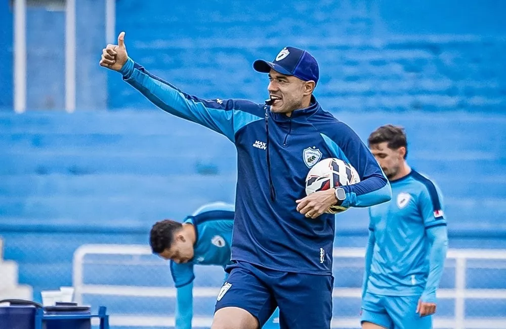 Técnico do Londrina, Roger Silva destaca respeito pelo ‘rival’ Guarani