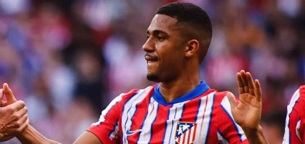 Flamengo fica perto de fechar a contratação de Samuel Lino