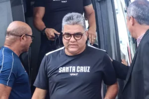 Técnico do Santa Cruz valoriza contratação de Ariel: 