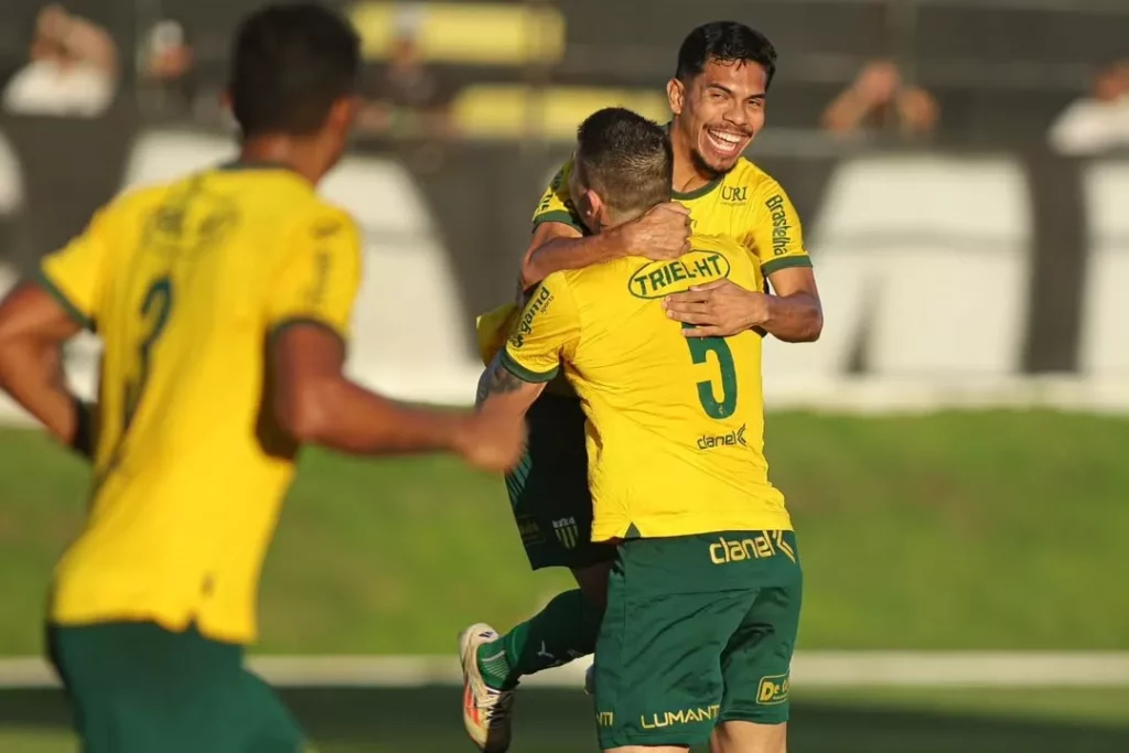 Ypiranga busca marca inédita contra 'assustado' Maringá 2 Ypiranga busca marca inédita contra 'assustado' Maringá (Foto: Pablo Nunes / YFC)