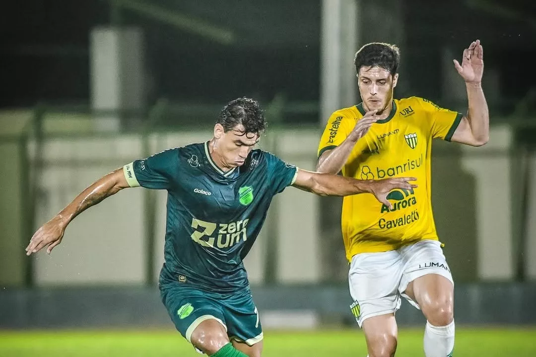 Floresta 2 x 1 Ypiranga - Vitória para entrar no G-8 da Série C 3 Floresta 2 x 1 Ypiranga - Vitória para entrar no G-8 da Série C (Foto: Kely/Floresta)