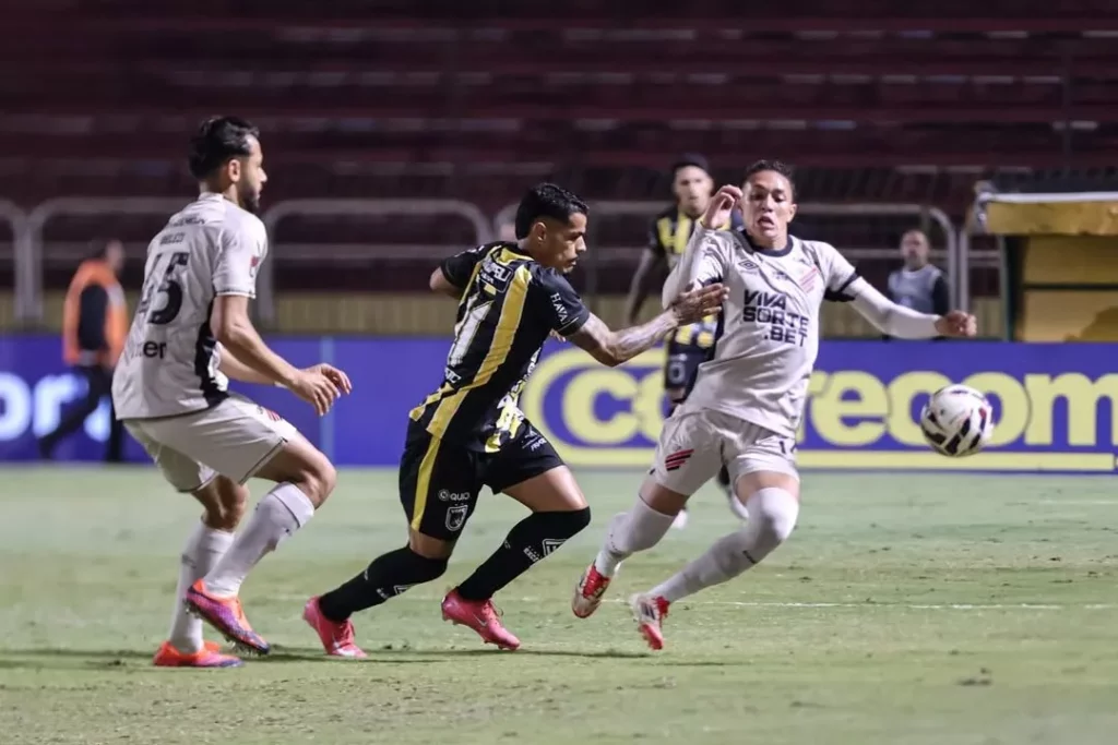 Volta Redonda 3 x 2 Athletico-PR - Voltaço conquista grande virada e respira no Z-4