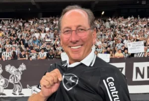 Textor quer separar Botafogo da Eagle e cita finanças sólidas