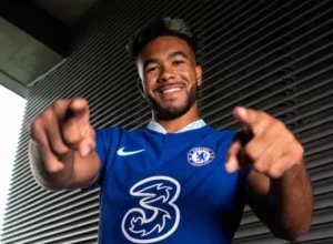 Capitão do Chelsea projeta duelo com Estêvão: 'Não seremos amigos em campo'