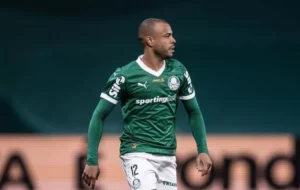 Grêmio mira Mayke do Palmeiras para reforçar lateral-direita