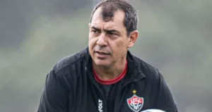 Fábio Carille tem semana livre para ajustar o Vitória no Brasileirão