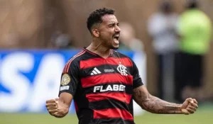 Danilo retorna à Vila Belmiro com Flamengo líder do Brasileirão