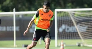 Vasco libera Lucas Oliveira para acerto com Sport por empréstimo
