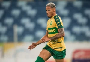 Náutico acerta com reforço para o setor ofensivo