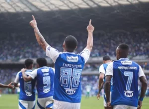 Cruzeiro encara Corinthians com Cássio e sem Fagner pelo Brasileirão