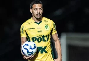 Yago Felipe fala sobre adaptação e mira sucesso do Mirassol na Série A